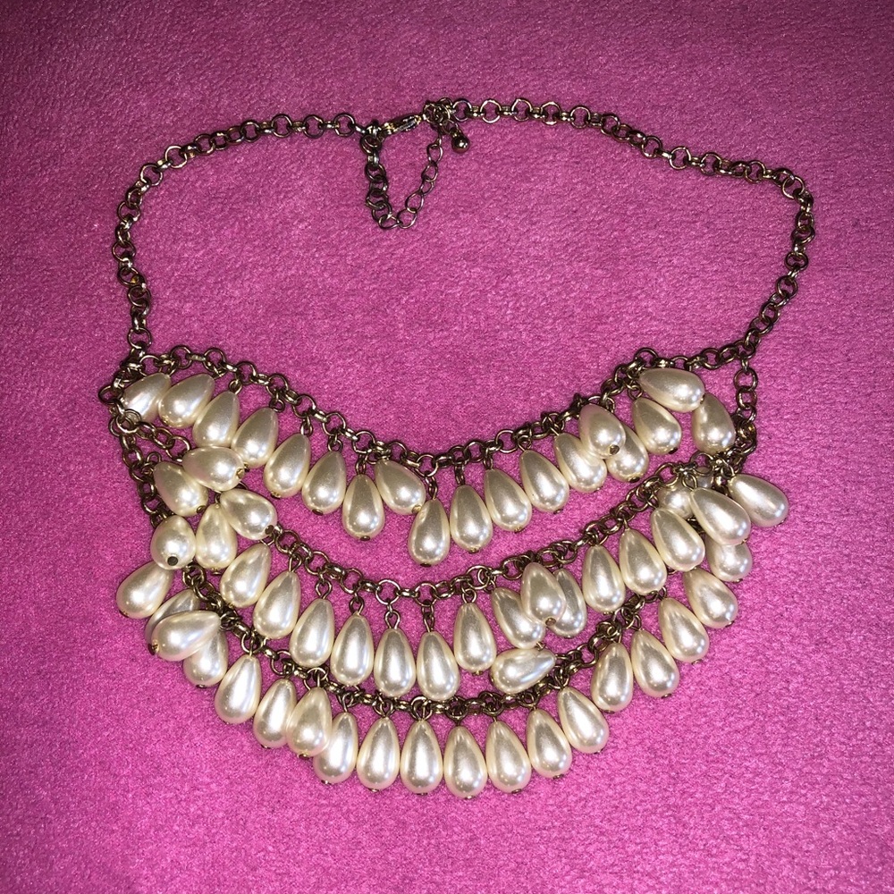BEAUTIFUL PEARL NECKLACE🕊